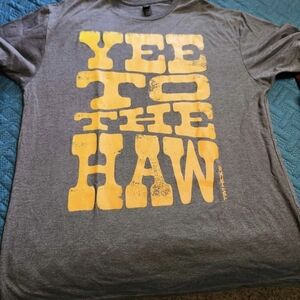 Casual Gray Tee with Yellow Graphic